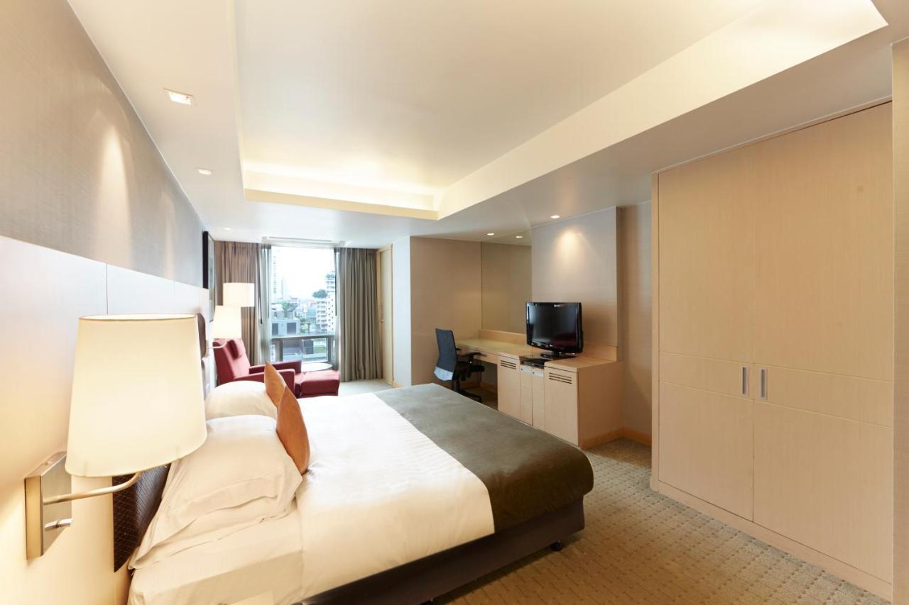 Sora Resort & Suites Sukhumvit Bangkok Exterior photo